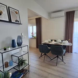  Apartment Marini